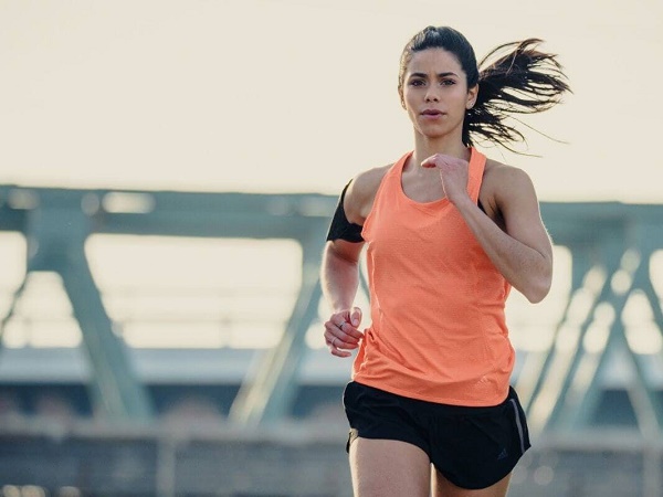 Chạy bộ buổi sáng có tác dụng gì đối với sức khỏe và tinh thần?