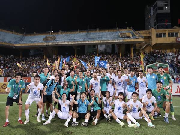 Bóng đá VN ngày 11/8: CLB CAHN thắng kịch tính Nam Định FC