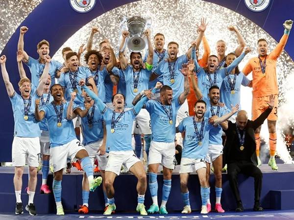 Manchester City lập kỷ lục đạt được 100 điểm trong mùa giải 2017-2018