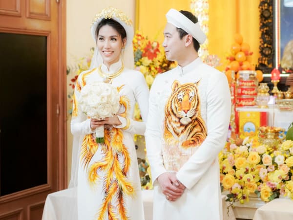 Nhìn thấy áo dài cô dâu