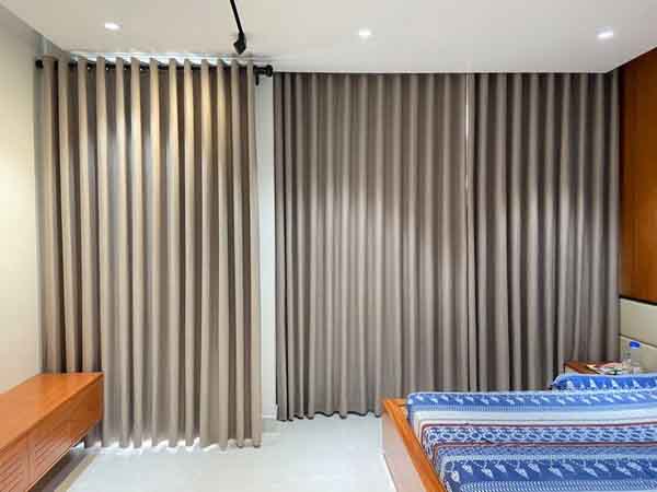 Nhìn thấy rèm cửa mua vé số con gì may mắn