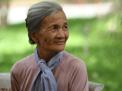 Điềm báo gặp bà nội – Dự báo vận may hay thử thách?