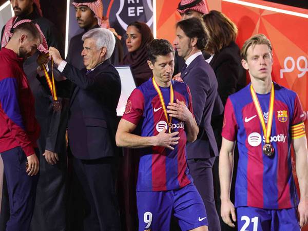 Đôi nét về lịch sử thăng trầm của đội bóng Barcelona