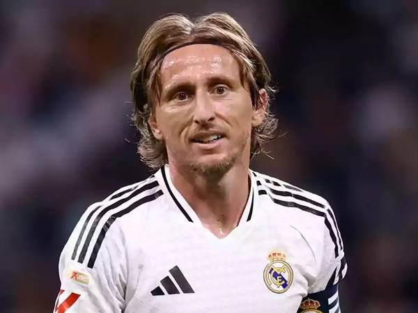 Tin Real Madrid 18/3: Tìm kiếm người kế thừa Luka Modric