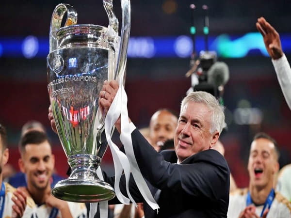 Carlo Ancelotti là 1 trong các cầu thủ làm huấn luyện viên thành công