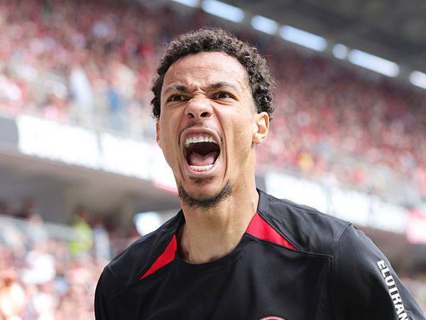 Những bến đỗ đáng nhớ của Hugo Ekitike trong sự nghiệp