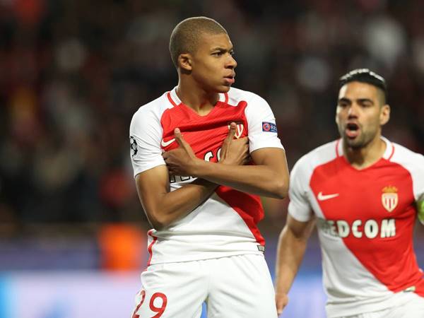 Những số áo Mbappe tại các câu lạc bộ