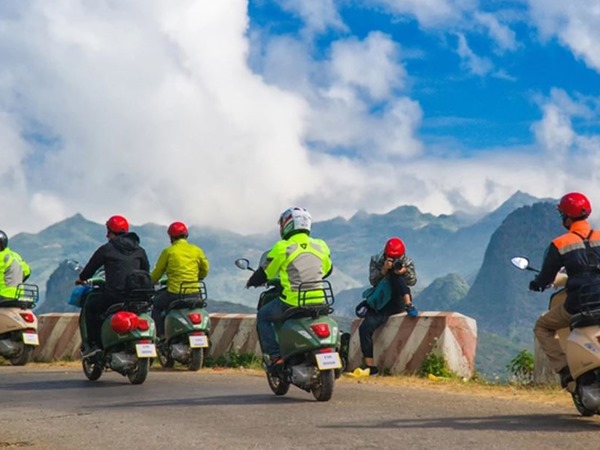 Giải mã nằm mơ thấy đi xe máy có ý nghĩa gì, tốt hay xấu?