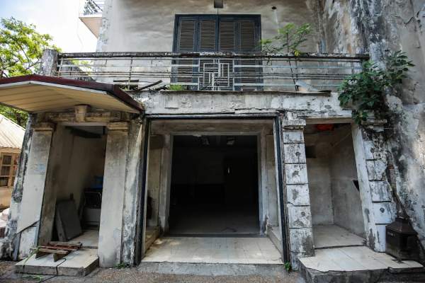 Mộng thấy sống lại trong ngôi nhà cũ cùng gia đình