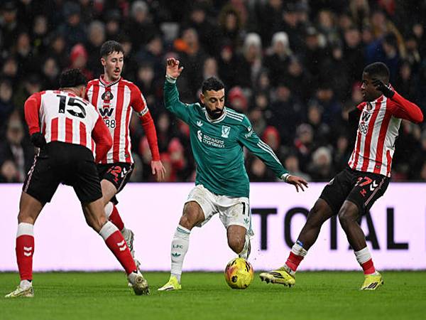 Arne Slot: “Salah sẽ vượt qua Gerrard”